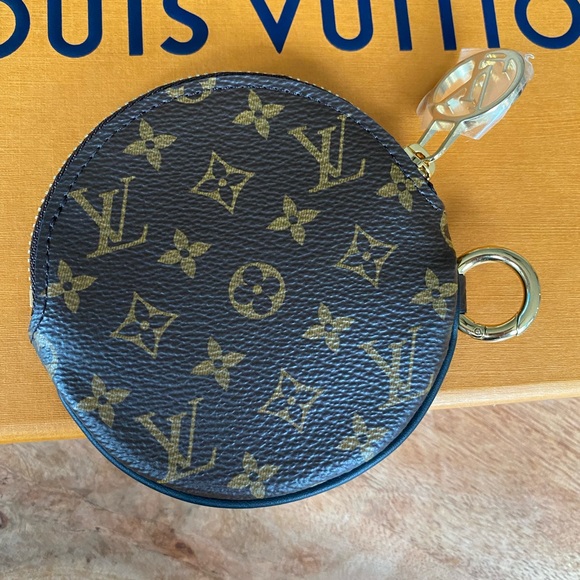 BRAND NEW LOUIS VUITTON MONOGRAM CIRCLE COIN POUCH - Picture 4 of 13